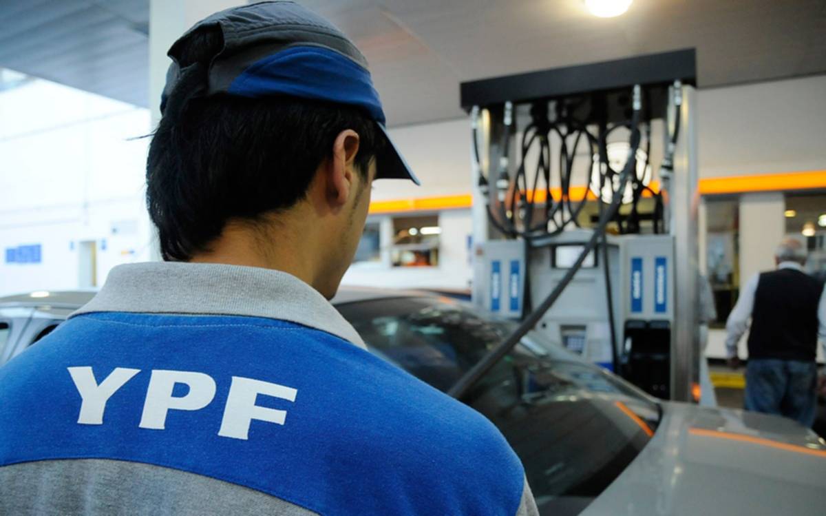 Por el momento YPF no prevé un aumento en sus combustibles