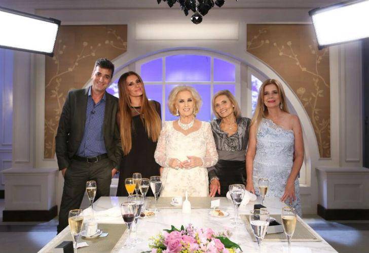 Crucificada: más que una “mesaza”, un “mazazo” para Mirtha
