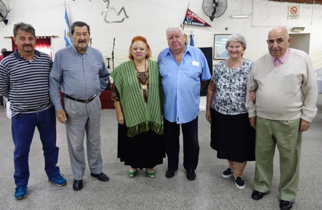 Los escritores tradicionalistas de festejo
