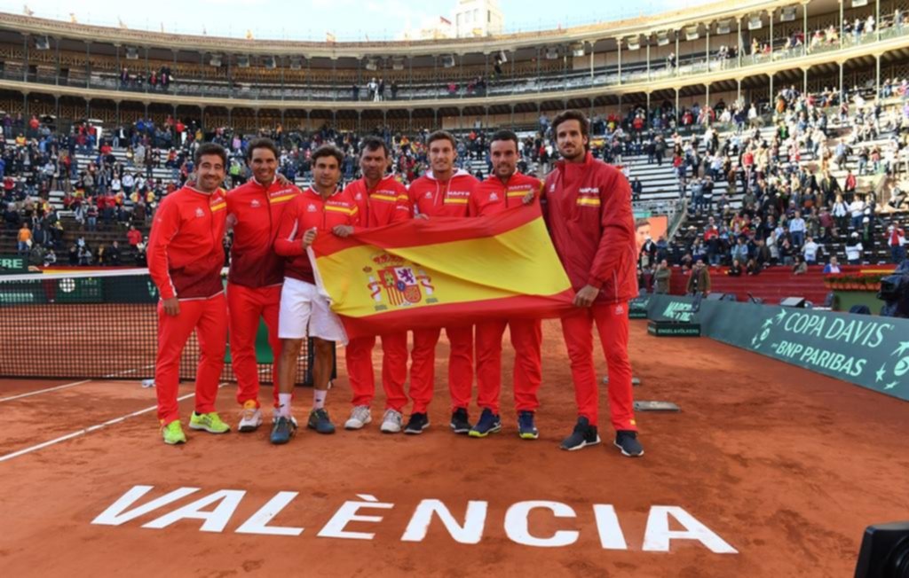 Épica clasificación de España de la mano de Nadal y Ferrer
