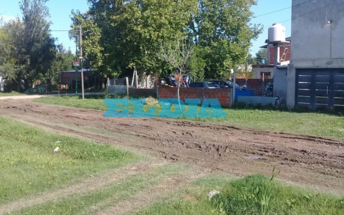 Quejas por el mal estado de calle 166 entre 517 y 518
