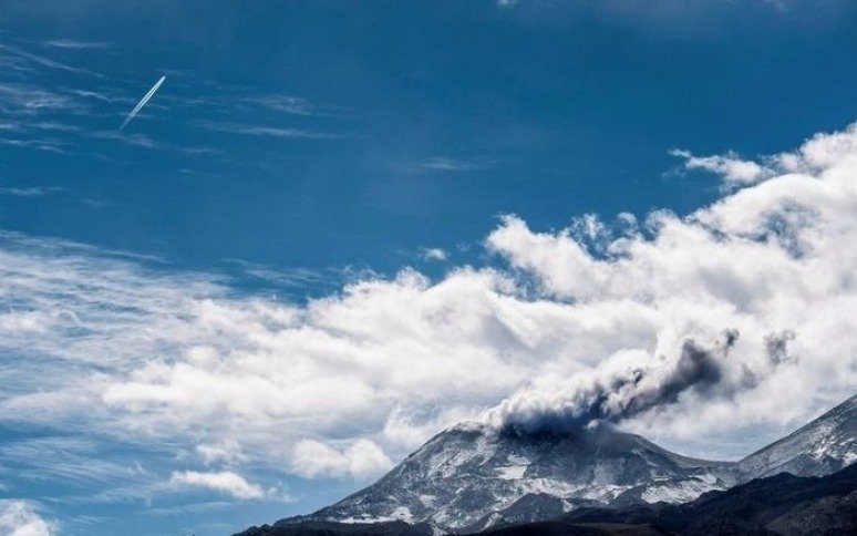 Chile: disponen un plan de prevención por el volcán Chillán