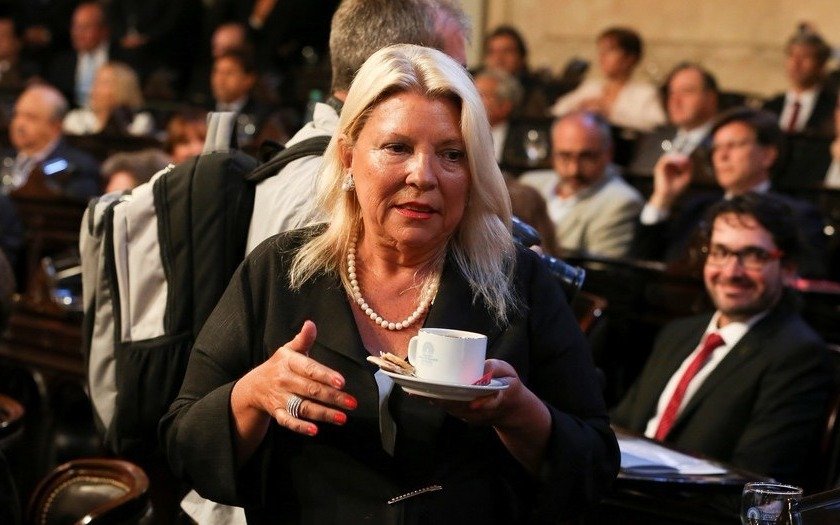 Carrió aclaró que sus denuncias contra Lorenzetti no abarcan al Poder Judicial