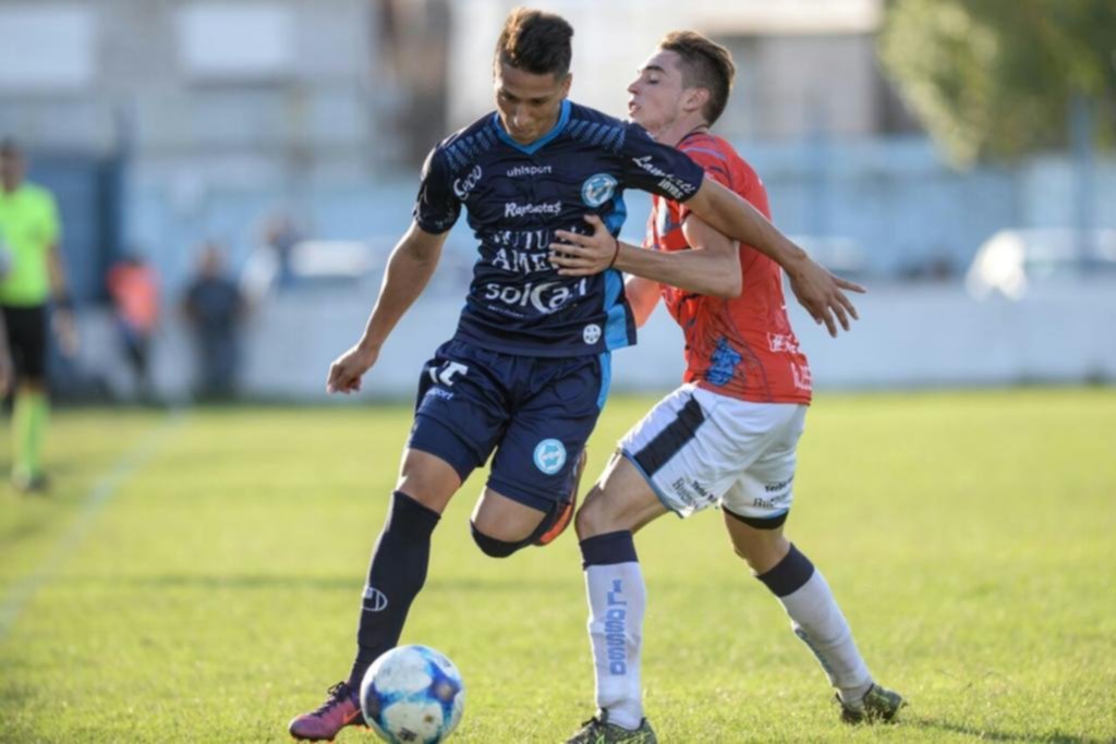 La Villa rescató un punto sobre el final en la Isla Maciel