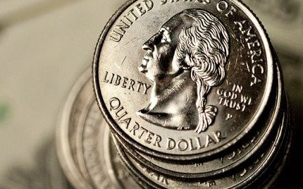 El dólar minorista cayó 3 centavos