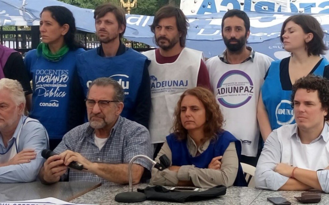 Paro de docentes universitarios: para la Conadu hubo un elevado acatamiento