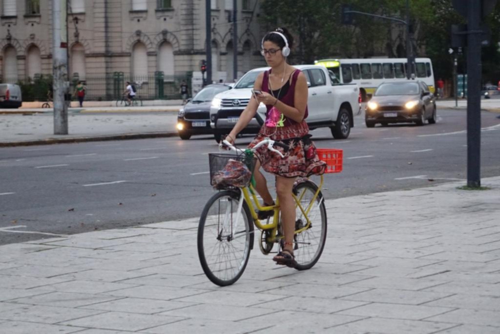 Los 32 grados de ayer fueron récord para el mes de abril en 14 años