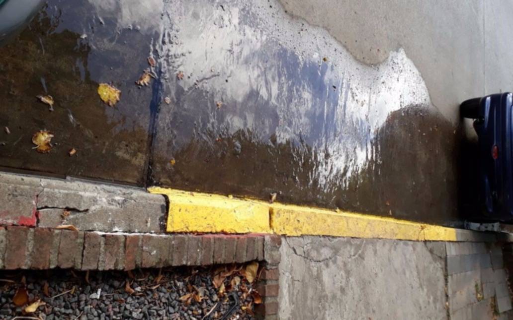 "Cientos de litros de agua perdidos" por  una avería en 43 entre 19 y diagonal 73