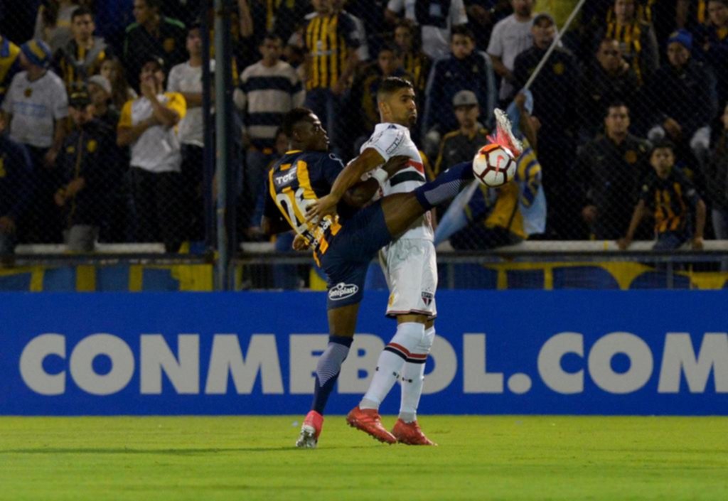 Central sólo empató en casa y golearon a Newell´s