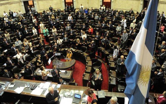 Diputados: formalizan la baja del canje de pasajes pero establecen un plus por movilidad