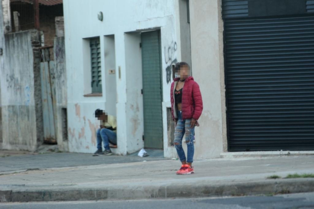 Zona Roja: denuncian que cada vez hay más chicos y mujeres vendiendo droga