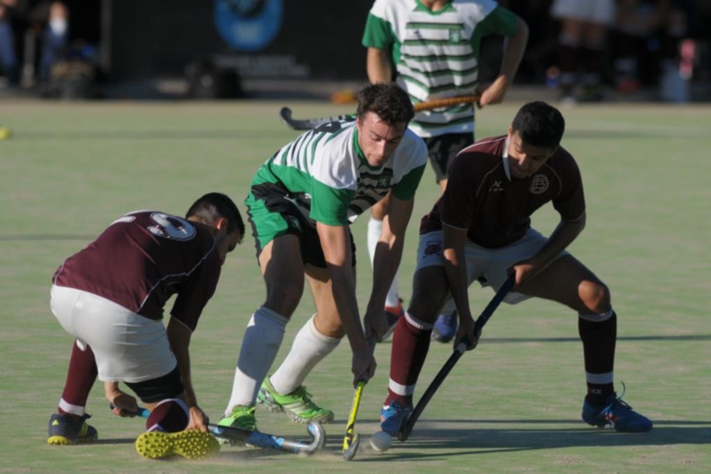 Empate de Universitario y dura caída de Santa Bárbara
