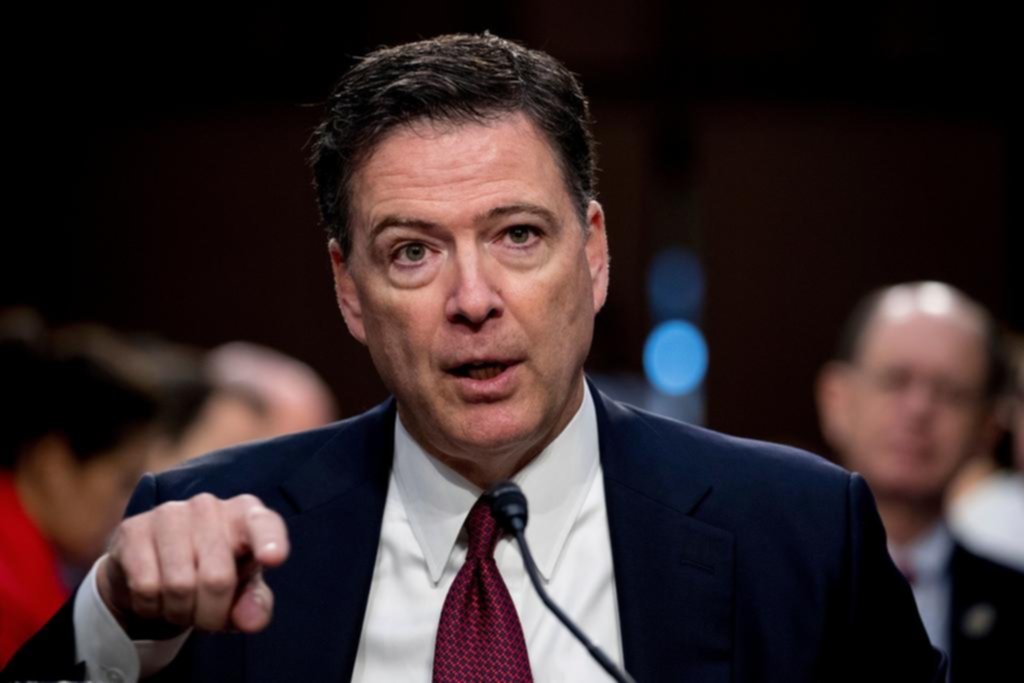 Trump y el ex jefe del FBI se miden en una filosa batalla verbal