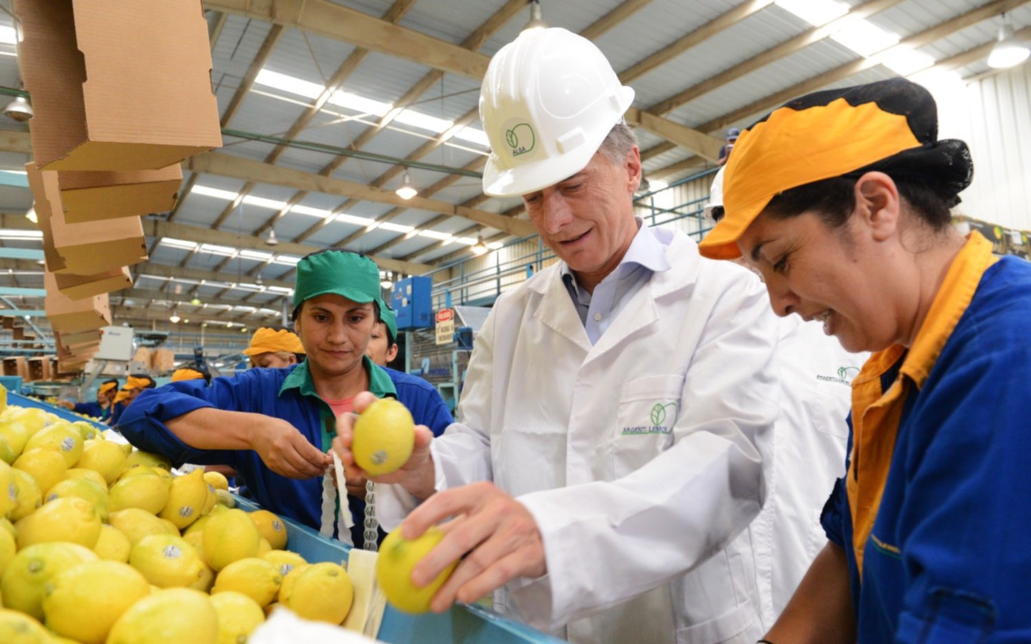 Macri relanzó exportación de limones y se refirió a los aumentos de tarifas: "no soy mago"