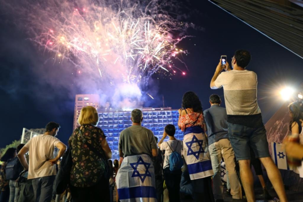 Israel celebra los 70 años de su creación como Estado tras recordar a sus caídos