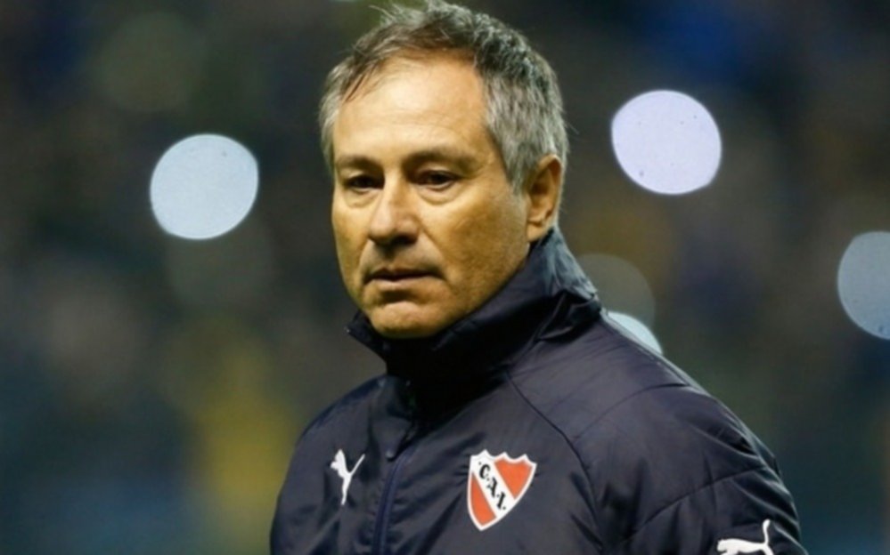 Bronca en Independiente por los arbitrajes ante Corinthians y Boca