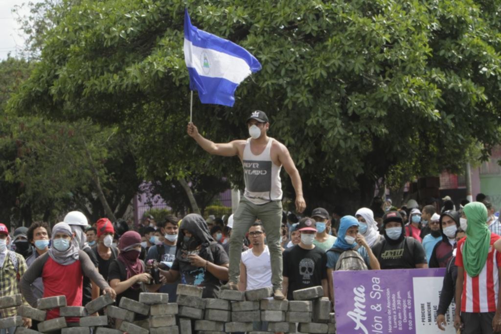 Ya son 10 los muertos por los incidentes a causa de un ajuste previsional en Nicaragua