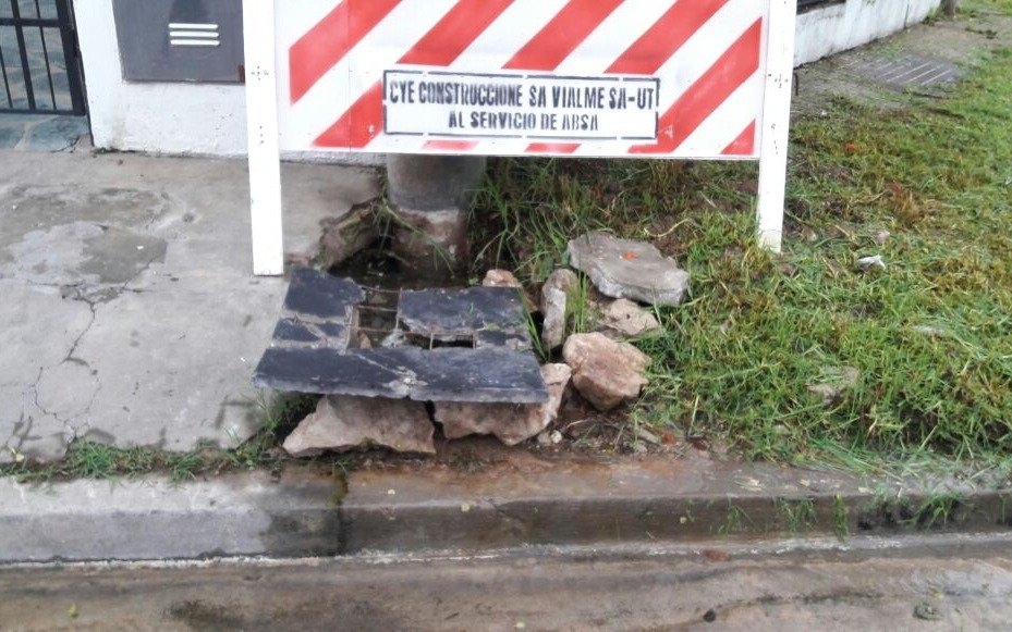  Exigen el arreglo de una prolongada pérdida de agua en 519 bis y 9