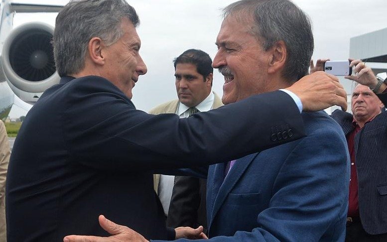 El proyecto del ejecutivo nacional para derogar impuestos de las tarifas suma apoyos