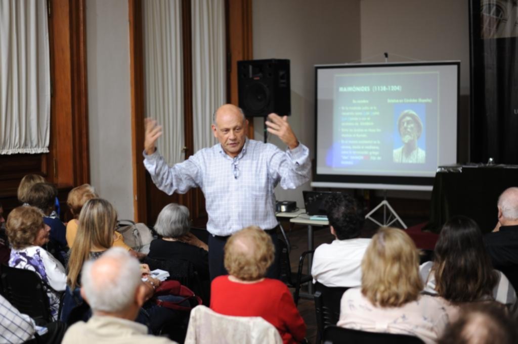 El pensamiento de Maimónides, en una charla en la Ciudad