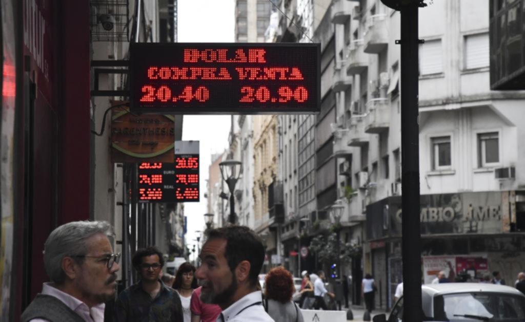Pese a la intervención del Central, el dólar alcanzó un precio récord: $ 20,83