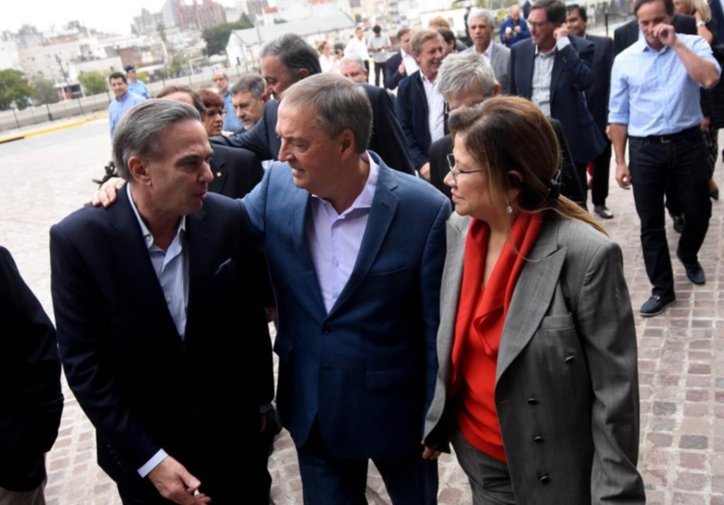 “El Gobierno no controla a las empresas porque es el dueño”, dijo Camaño