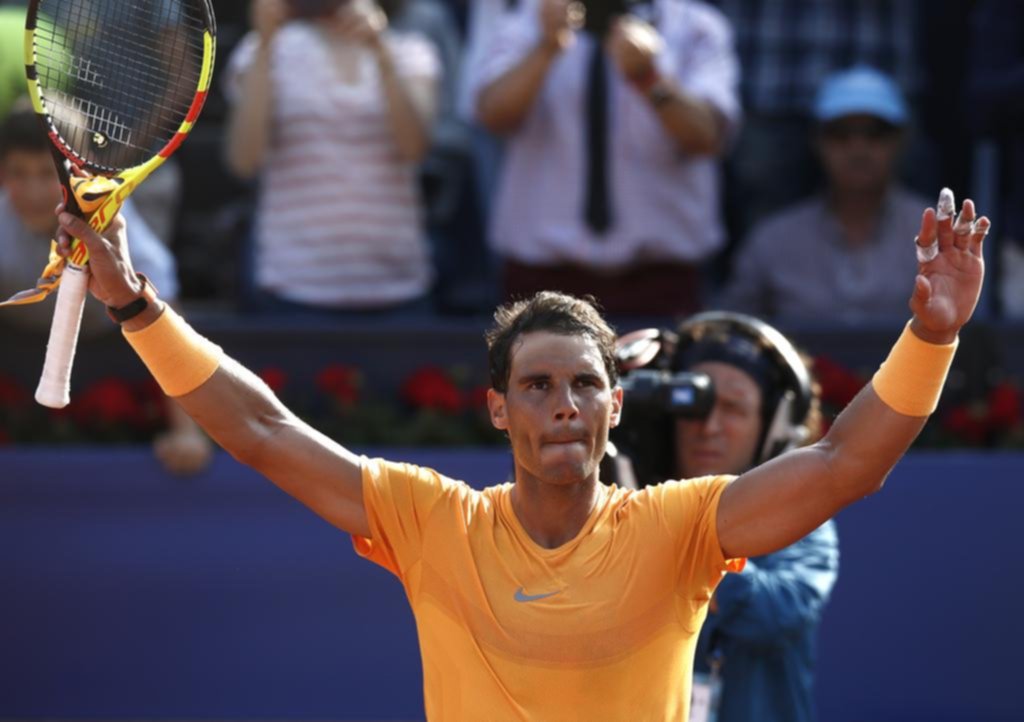 Nadal sigue avanzando en Barcelona