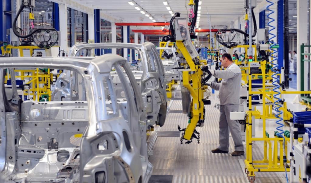 Marzo: la construcción acumuló 13 meses de crecimento y se desaceleró la industria