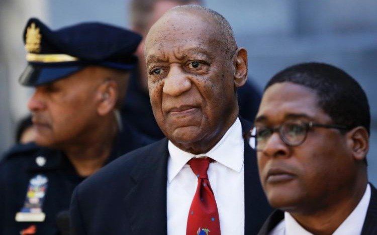 El famoso comediante Bill Cosby, arrestado por abuso sexual