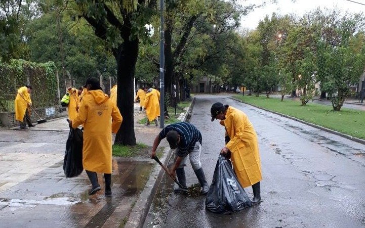 La Comuna informó que mantiene el operativo ante el alerta por tormentas