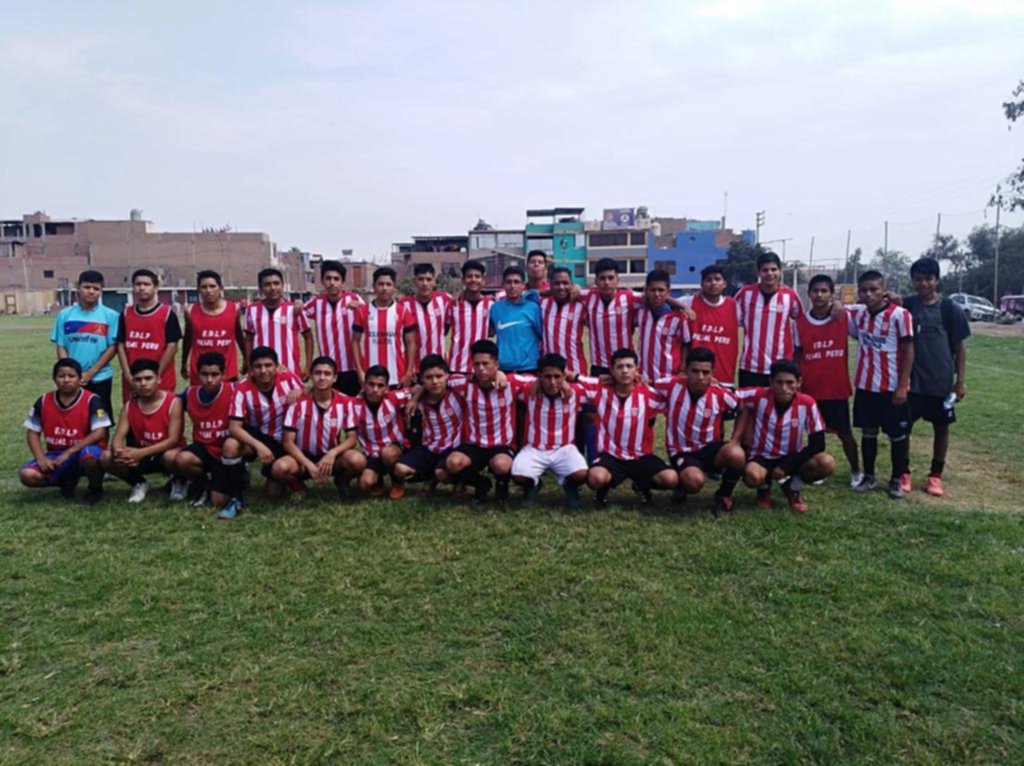 Estudiantes llegó a las finales en un torneo en Lima
