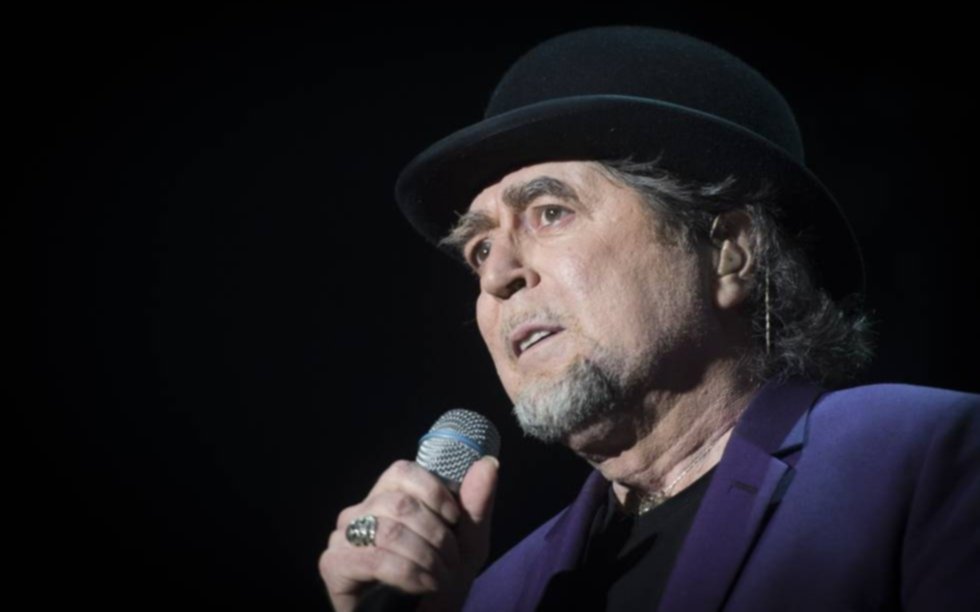 Joaquín Sabina fue dado de alto tras sufrir una trombosis en su pierna izquierda