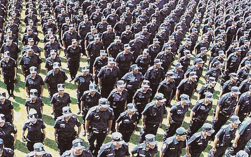 En menos de 3 años La Plata perdió 850 policías por faltas graves o corrupción