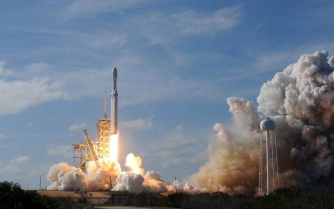 China prevé lanzar el primer cohete reutilizable en tres años