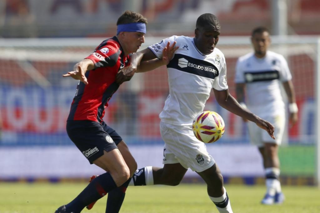 Hurtado: “Tengo que aprovechar los minutos que me den”