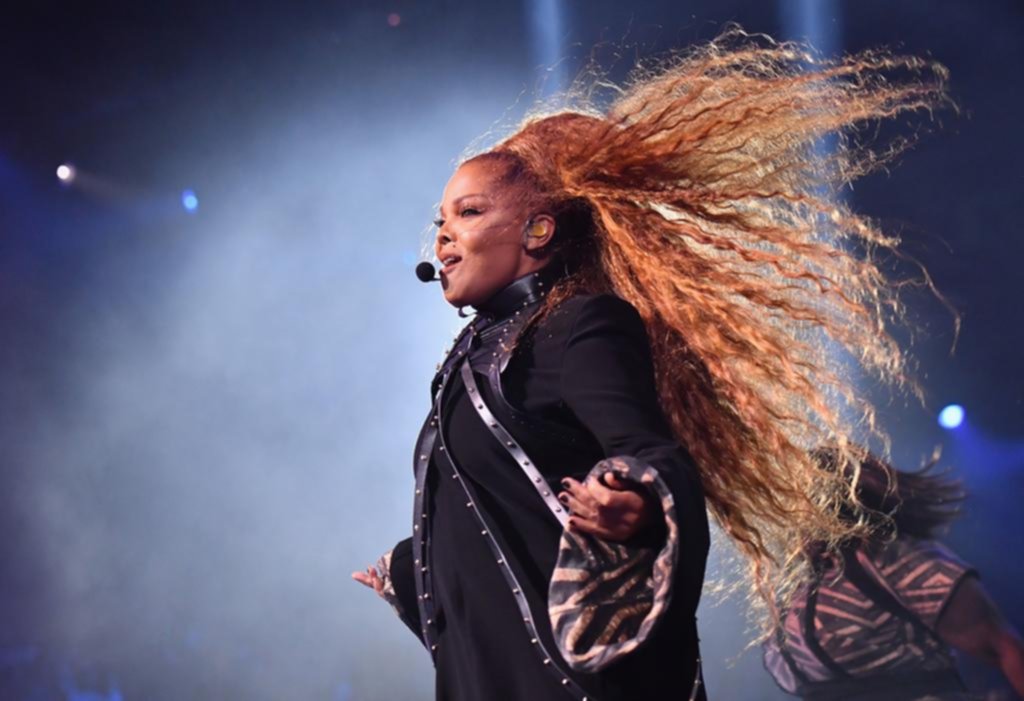 Janet Jackson ingresó al Salón de la Fama del rock y pidió por más mujeres