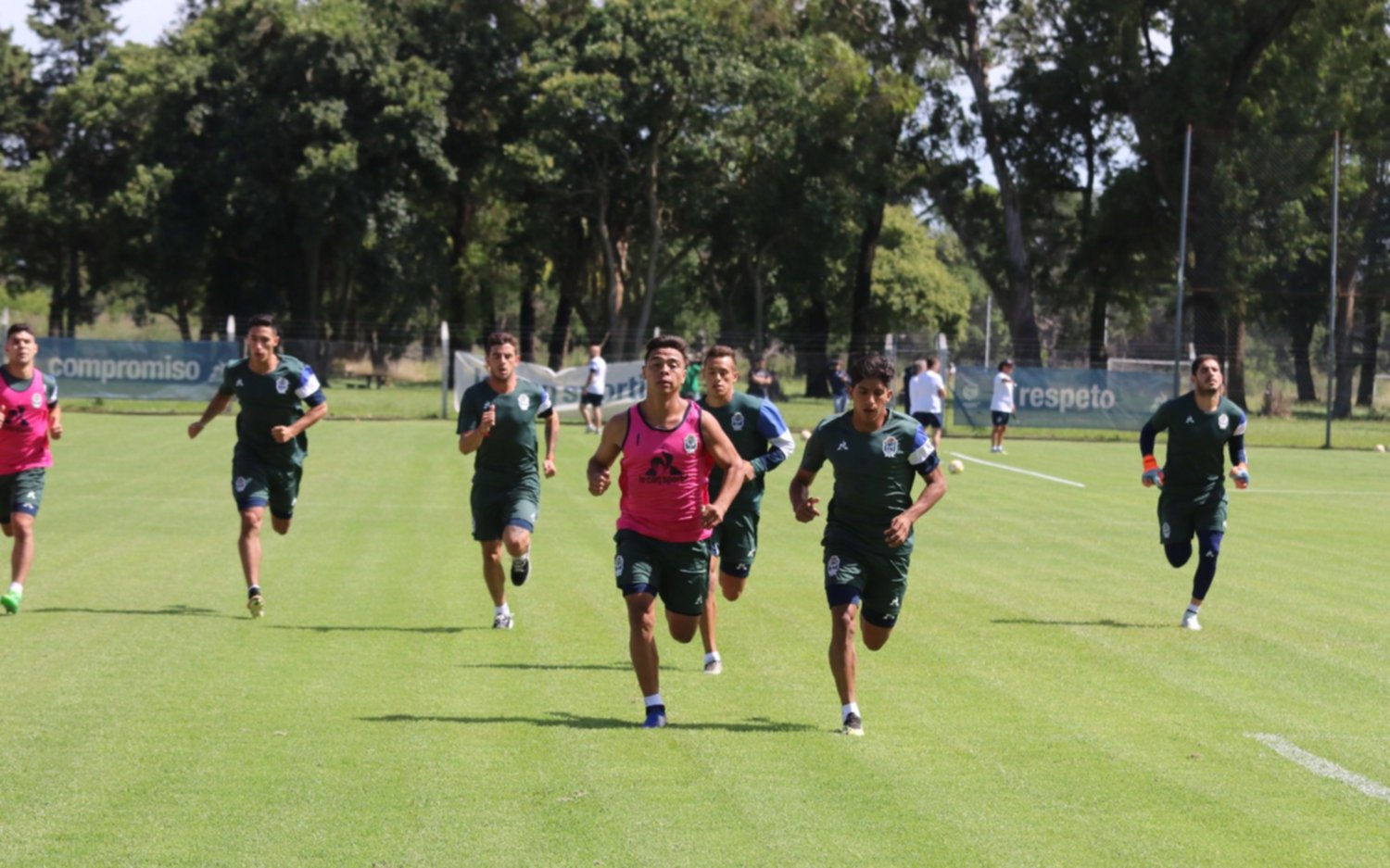 Gimnasia retomó los entrenamientos pensando en Colón