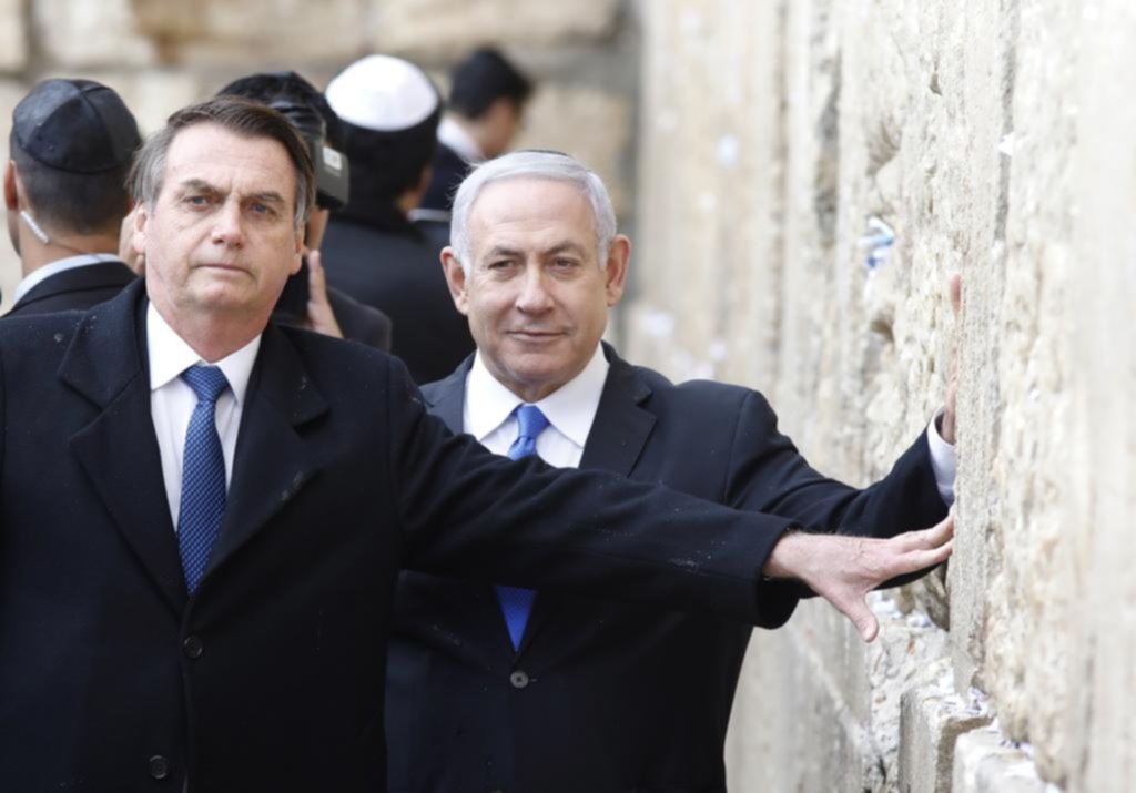 Bolsonaro, junto al primer ministro de Israel, visitó el Muro de los Lamentos
