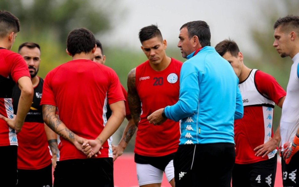 Belgrano debió entrenarse con custodia policial