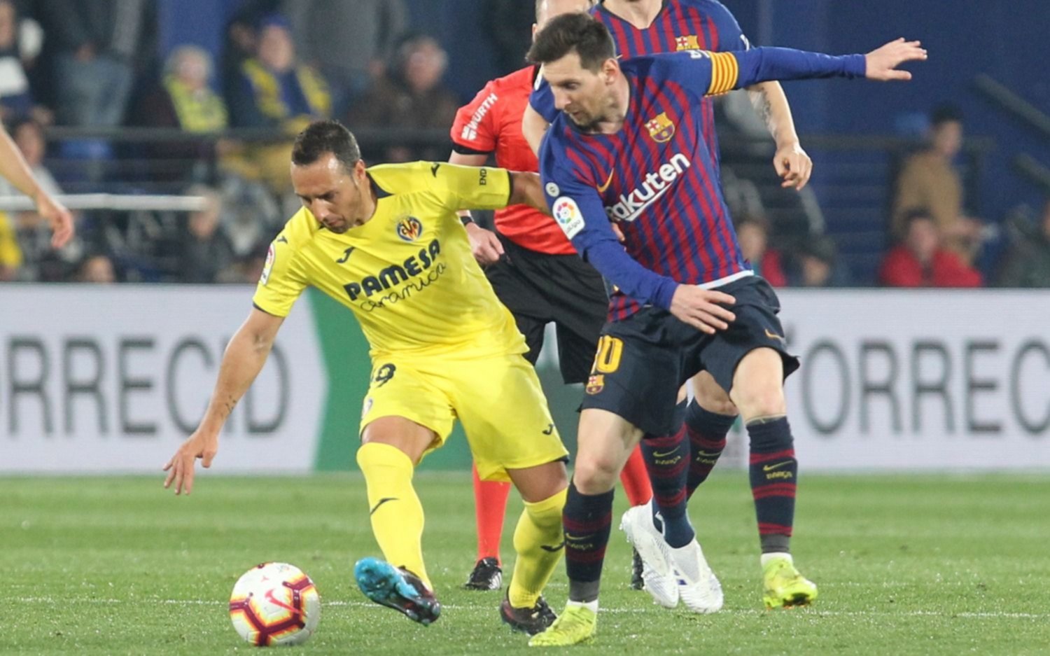 Con un golazo de Messi de tiro libre, Barcelona remontó y empató 4-4 ante Villarreal