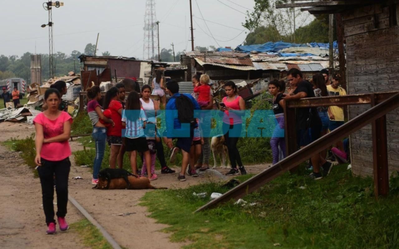 Conmoción en barrio Hipódromo: detuvieron a un hombre acusado de abusar de su hijastra