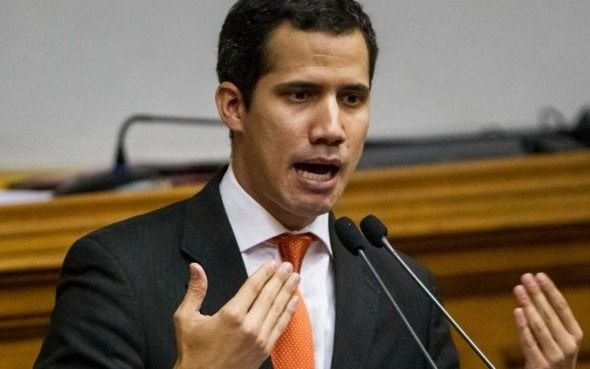 Le quitan la inmunidad parlamentaria a Juan Guaidó y será enjuiciado