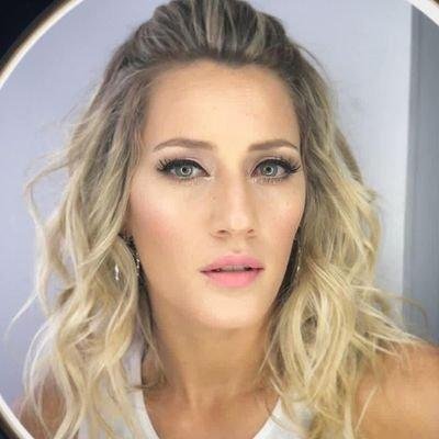 Poroto vive con Mica y las nenas: ¿cómo tiene sexo?