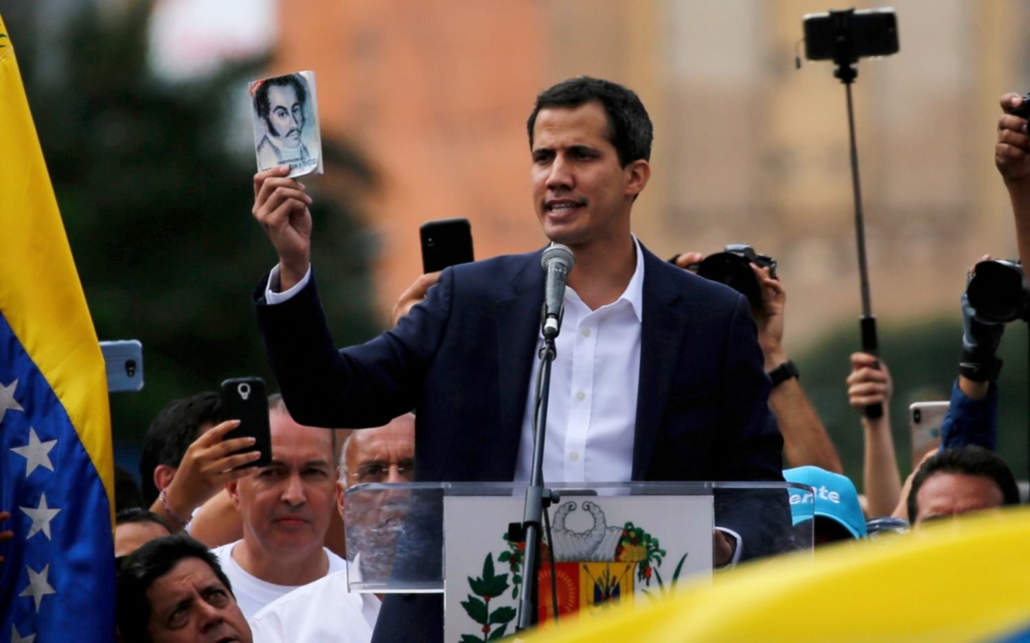 Venezuela: el chavismo votó por seguir el juicio a Guaidó, quien convocó a salir a la calle