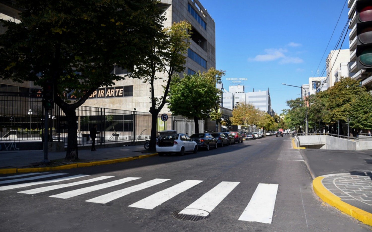 Avanza la demarcación de sendas peatonales, paradas de micros y zonas de carga y descarga