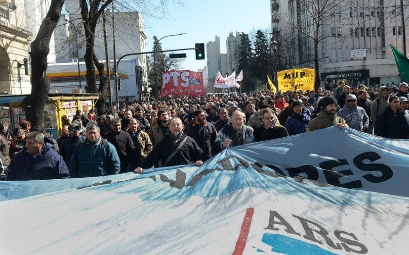 Trabajadores del Astillero marcharán a la Gobernación en reclamo de la reactivación