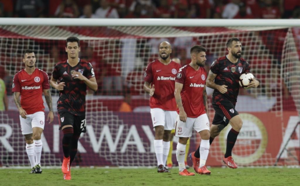 Reacción a tiempo de River en Porto Alegre