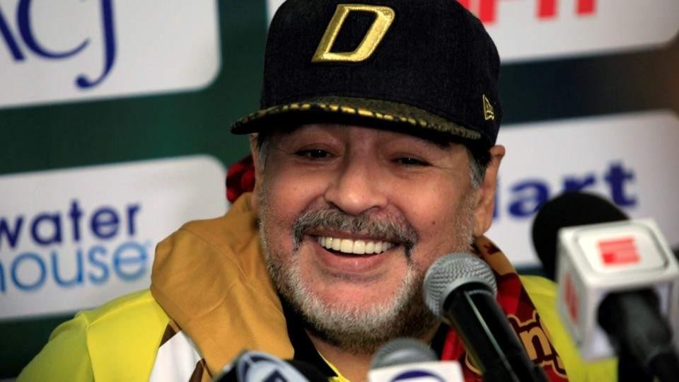 Maradona se definió como el “bostero número 1”