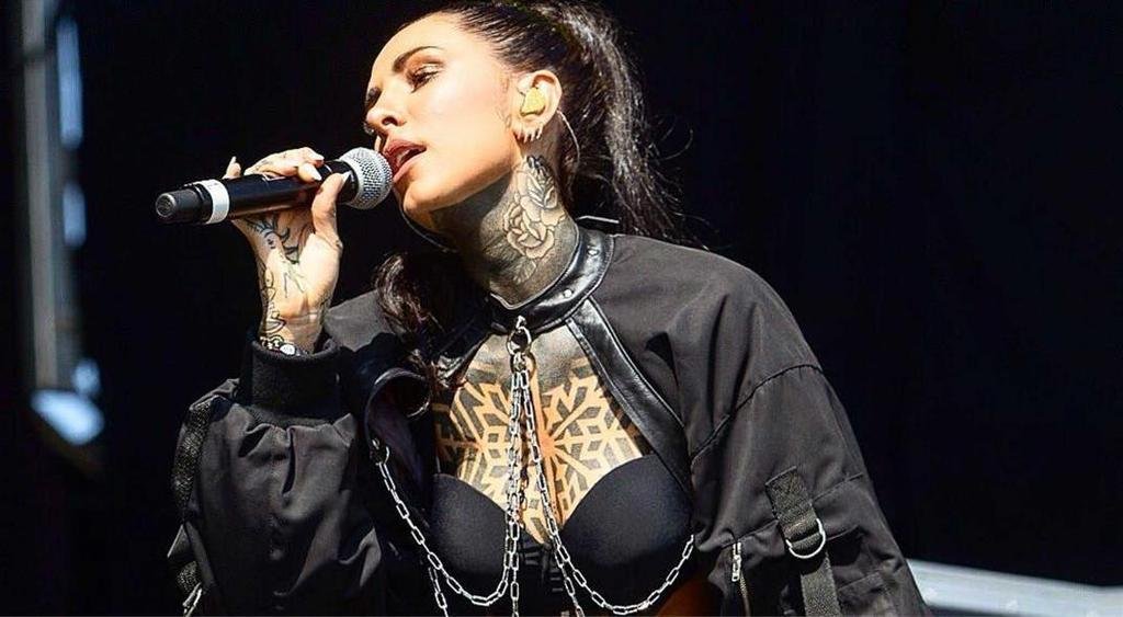 Cande Tinelli ya no deja que le comenten las fotos