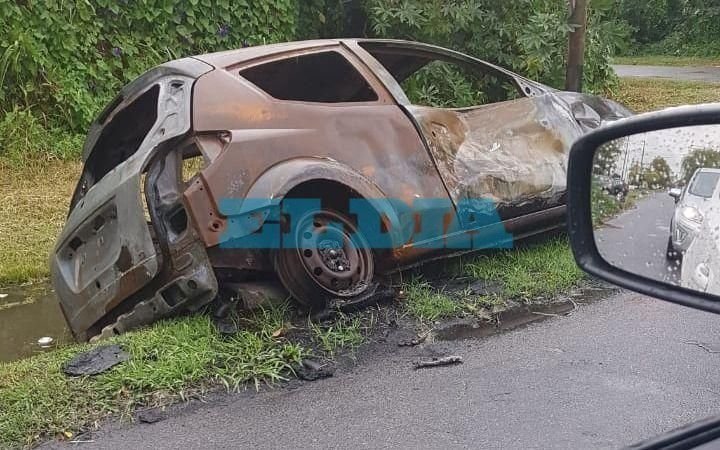 Piden retirar autos abandonados en 519 y 10